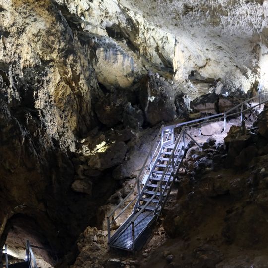 Valea Cetatii Cave