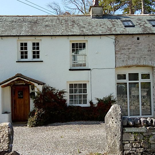 Bradshawgate Farmhouse And Adjoining Barn