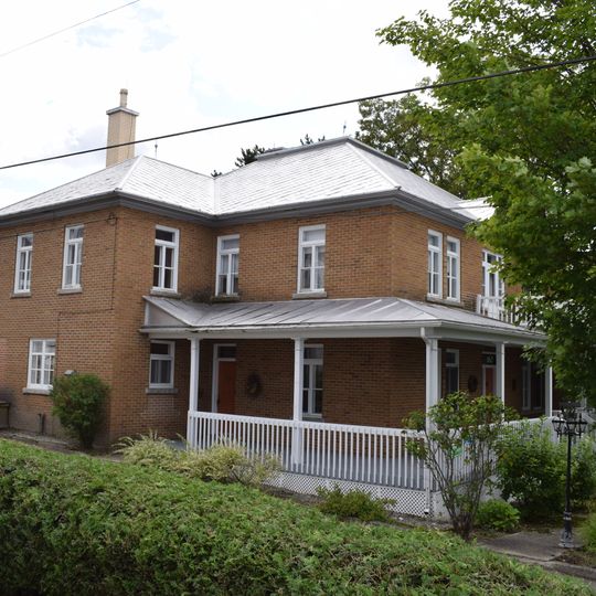 Ancien presbytère de Saint-Damien-de-Buckland