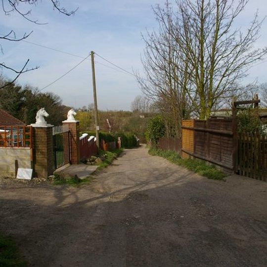 Bell Farm Park House And Club