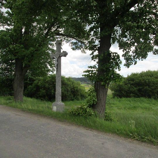 Kříž u Žďáru u silnice z Myšence