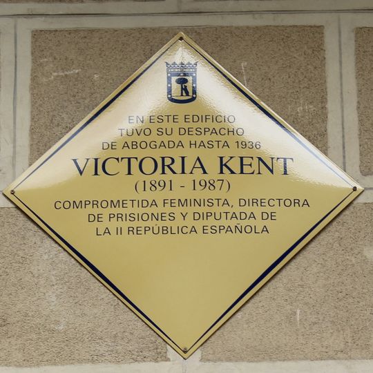 Commemorative plaque to Victoria Kent