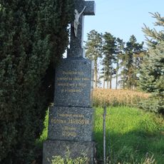 Kříž rodiny Jarošovy u Ocmanic