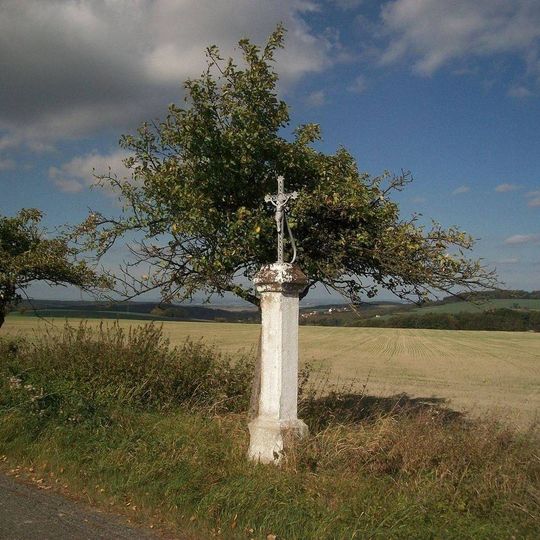 Kříž mezi Střížovicemi a Netunicemi