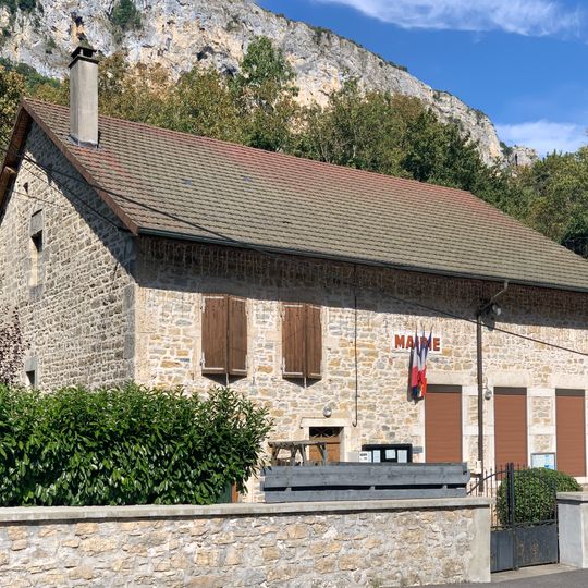 Town hall of La Burbanche