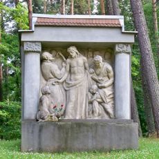 Kapliczka - Stacja X Drogi Krzyżowej w Wielu