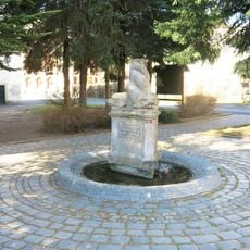 Kašna u kostela svatého Bartoloměje v Rumburku