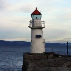 Lade molo, nordre fyrlykt