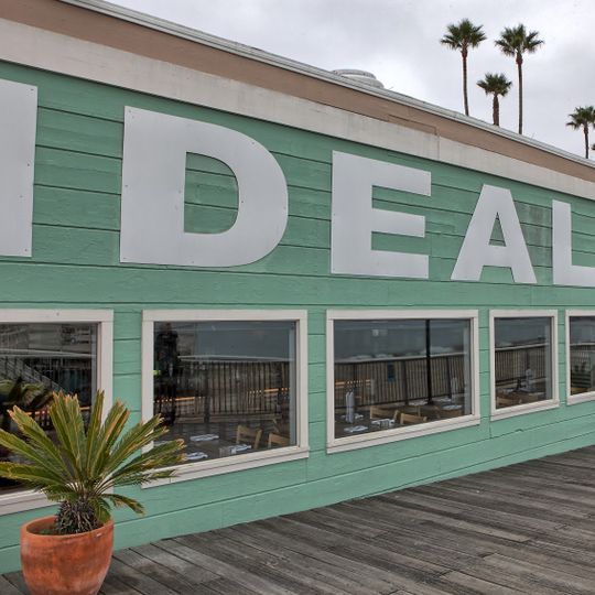 Ideal Bar & Grill