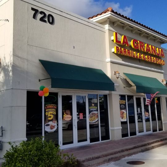La Granja Parrilla & Seafood