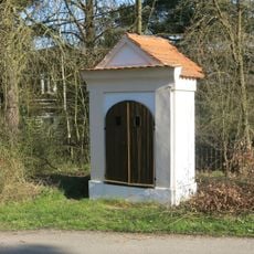 Kaplička v západní části Okřešic