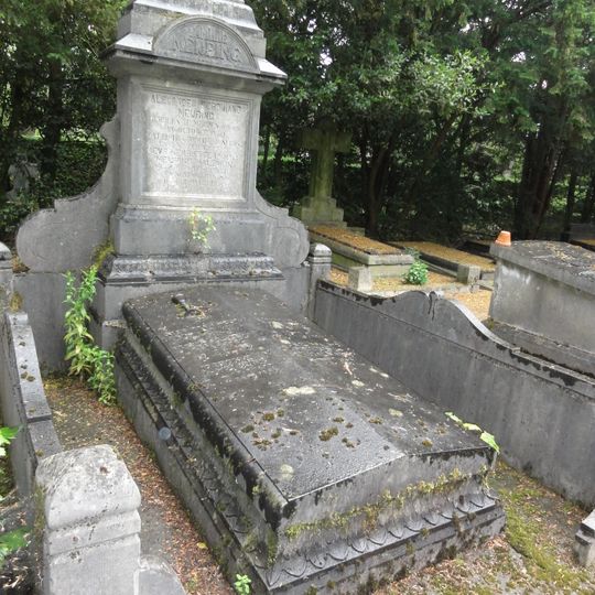 Groenendaal: Graf A.F. Meijring, H.L.J.M. Meijring-Halewijn en nog enkele familieleden