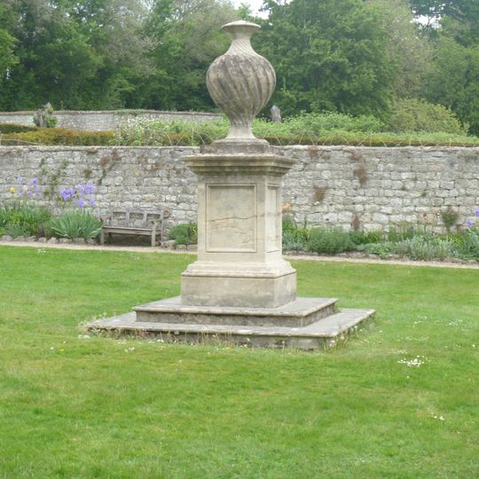 Garden Urn 30 Yards West Of Ightham Mote