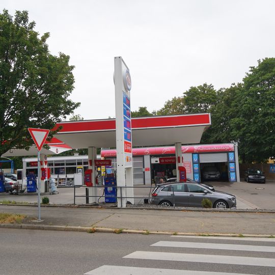 Esso-Tankstelle Sommerhofenstraße