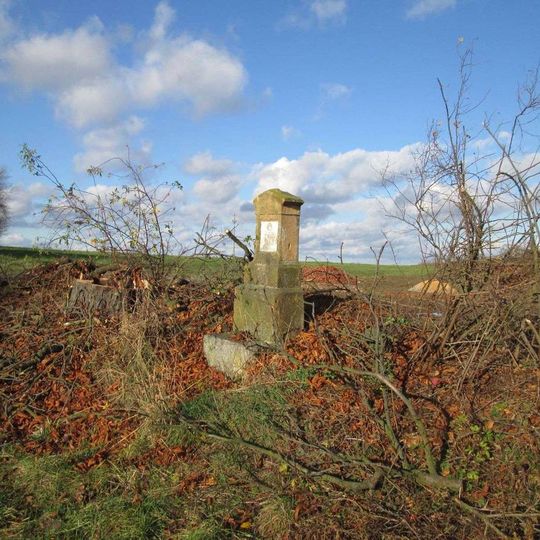 Kříž severně od Ježov