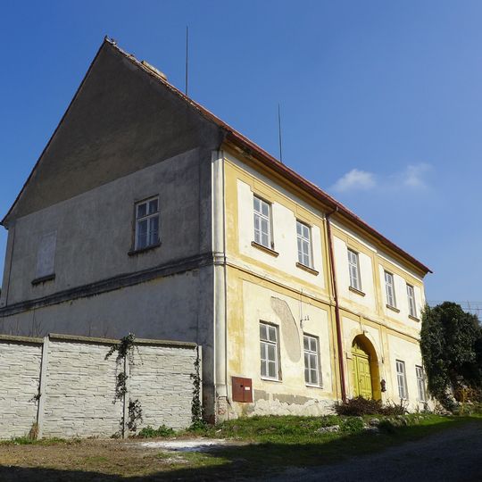 Rectory in Perná