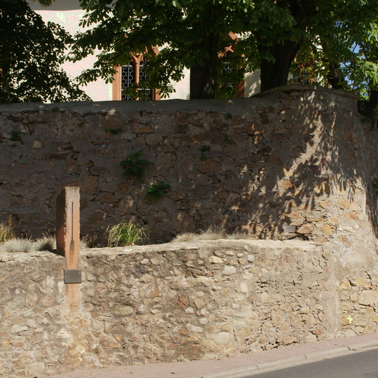 Kirchhofmauer
