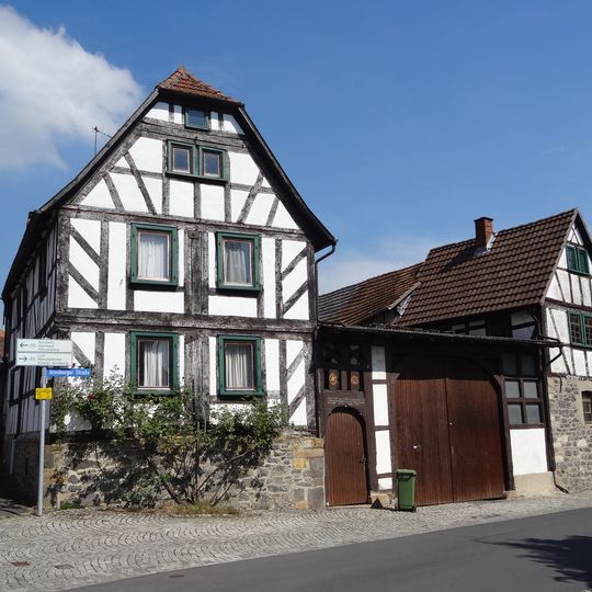 Arnsburger Straße 2