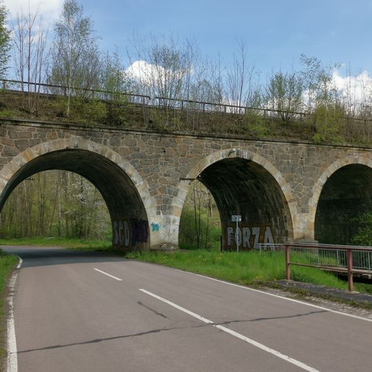 Vier denkmalgeschützte Brücken der Eisenbahnstrecke Riesa–Nossen in Leuben