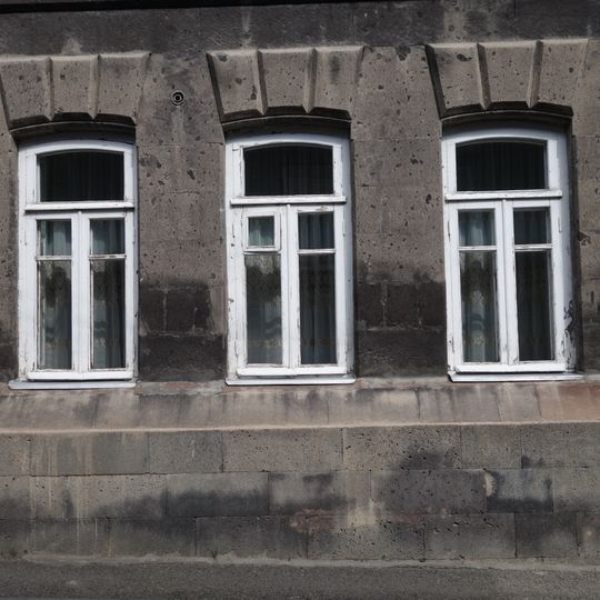 Vardan Ajemian 10, Gyumri