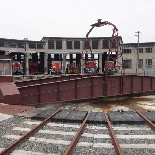 Former fan-shaped locomotive garage