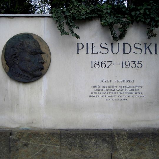 Józef Piłsudski's plaque