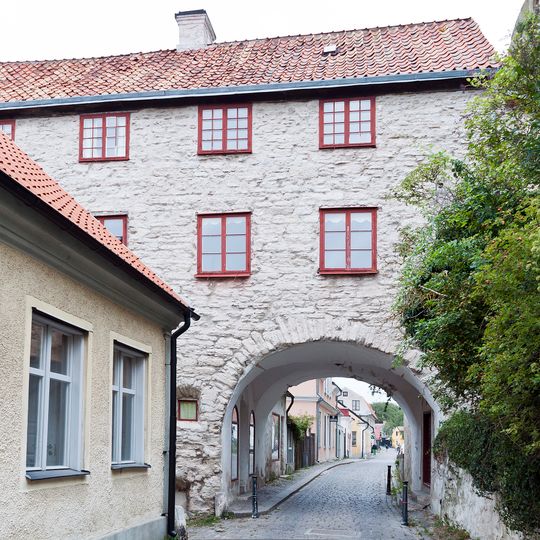 Kvarteret Valvet 3 och S.t Lars 7