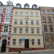 Mietshaus in geschlossener Bebauung Bergstraße 21