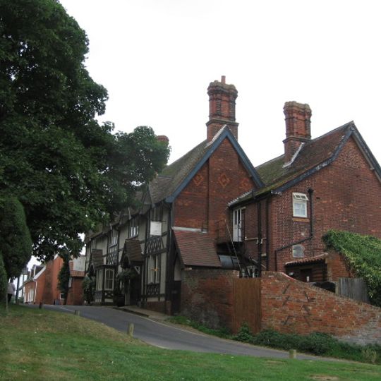 Crown And Castle Hotel