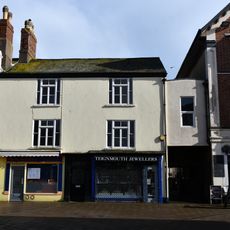 4 And 5, Triangle Place