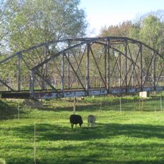 Fußgängerbrücke (ehemals über die Chemnitz im Ortsteil Furth zum Fischweg, 2005 abgebaut und auf einem Lagerplatz nahe Draisdorf abgelegt) Chemnitztalstraße, bei Nr. 229