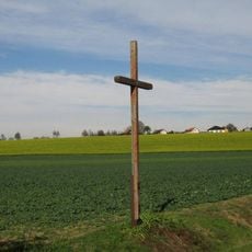 Kříž u polní cesty jihozápadně od Řepína