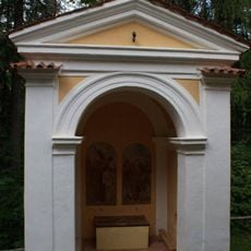 Výklenková kaple Kalvárie v Češticích (SZ)