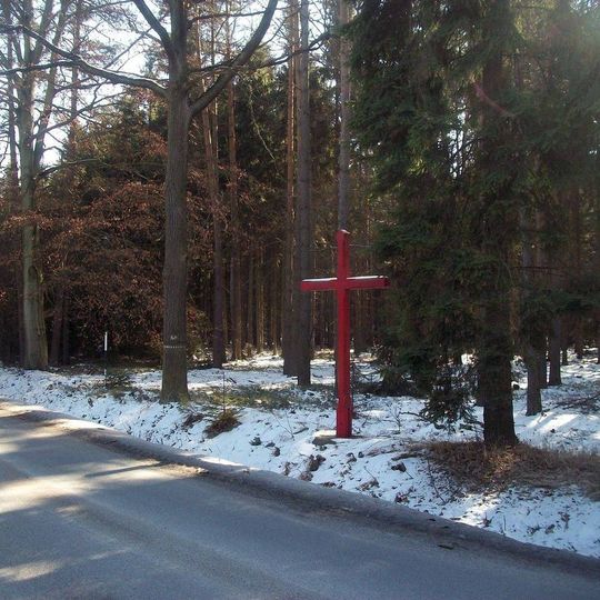 Kříž u rozcestí nad Býkovem