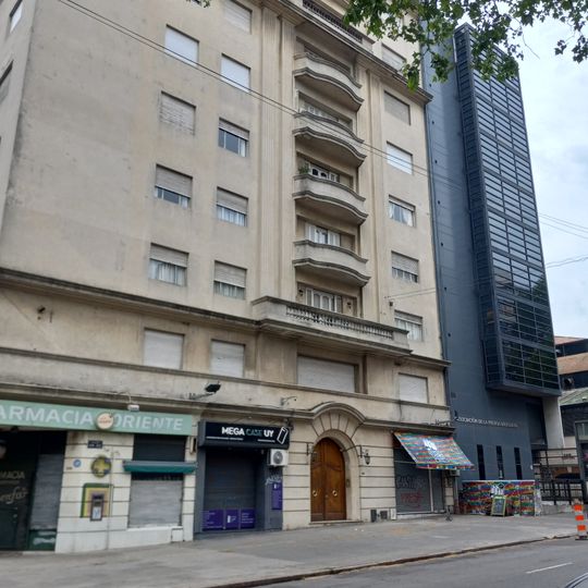 Hotel Four Points y Asociación de la Prensa del Uruguay