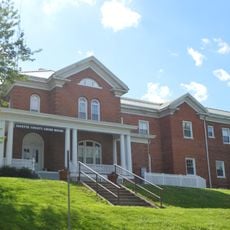 Fayette County Courthouse