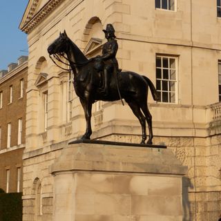 Equestrian statue of Viscount Wolseley