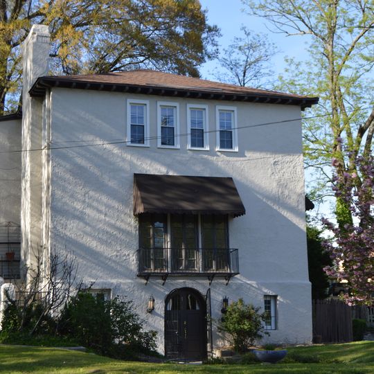 A. E. Taplin Apartment Building