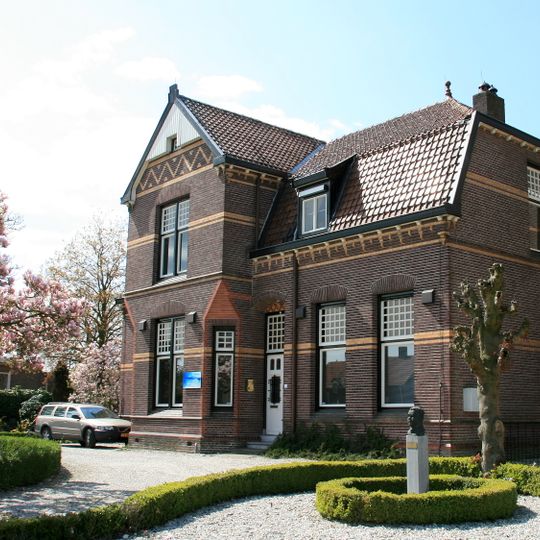 Complex OLV van Goede Raad: pastorie