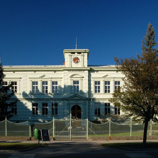 Volksschule Pottenstein
