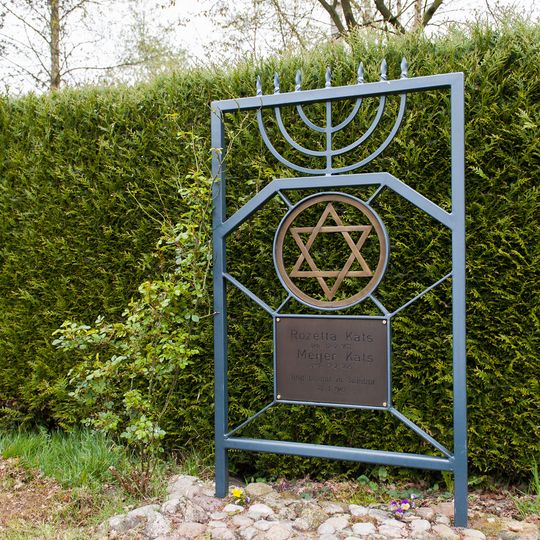 Monument voor Rozetta en Meijer Kats