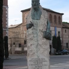 Monument to Luis Astrana Marín, Alcalá de Henares