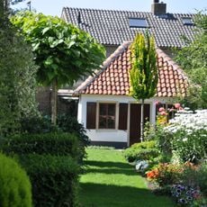 Tuinhuisje bij Grote Gracht 27, Hattem