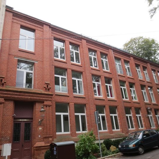 Fabrik in halboffener Bebauung Pornitzstraße 5