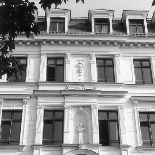 Doppelmietshaus Leplaystraße 5; 7