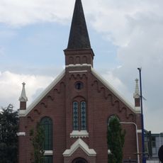 Orgel in de gereformeerde kerk met hoofdwerk en bovenwerk