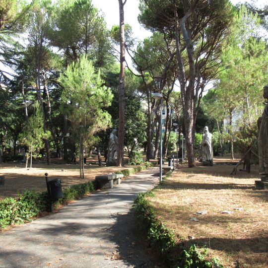 Statue storiche provenienti dal vecchio Ospedale Pammatone