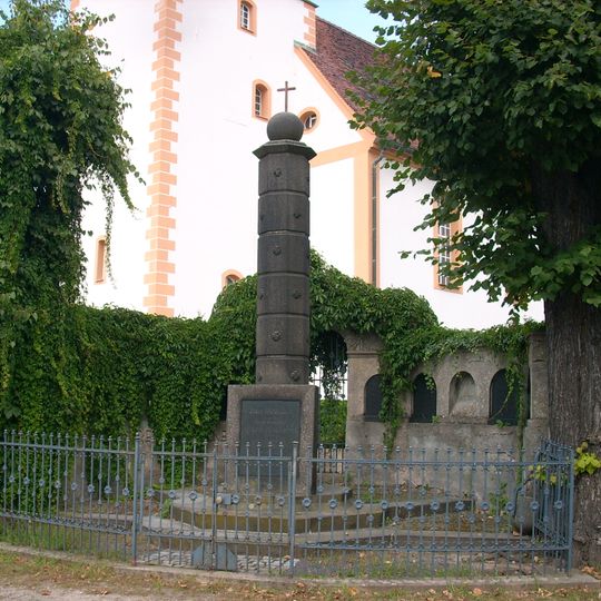 Gefallenendenkmal Groß Särchen