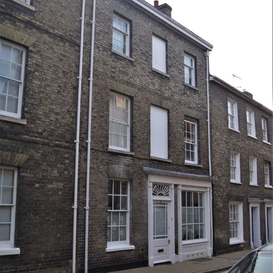 27, Guildhall Street