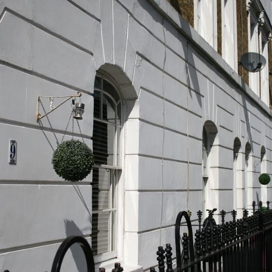 9-47, Bromley Street E1